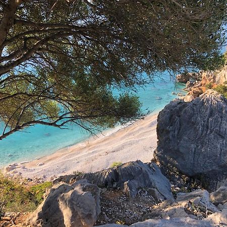 Apartament Fronte Mare Cala Gonone Zewnętrze zdjęcie